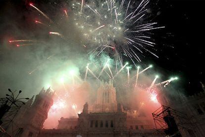 Un espectáculo pirotécnico puso fin a la cabalgata de los Reyes Magos en Madrid.