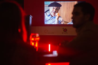 El chef Luis Irizar en una entrevista proyectada durante su homenaje póstumo.