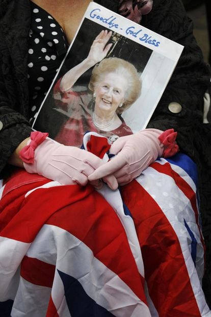 La muerte de Thatcher ha provocado una ola de emoci&oacute;n en la opini&oacute;n p&uacute;blica, pero esa ola no se nutre solo de la a&ntilde;oranza destilada desde la derecha, sino del rencor que todav&iacute;a anida en la izquierda.