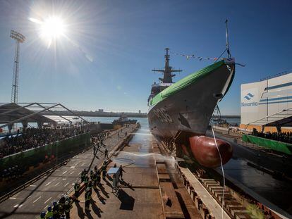 Botadura de la corbeta Unayzah, la última de las construidas por Navantia para la Marina Real saudí, en diciembre de 2021 en el astillero de San Fernando (Cádiz)