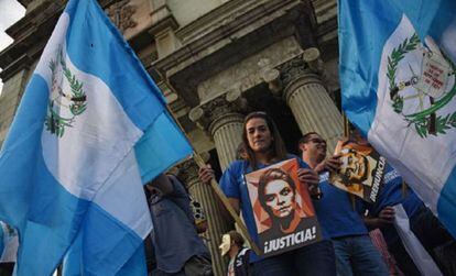 Protesta en Guatemala para pedir la dimisión del presidente Otto Pérez.