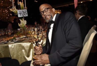 Reg E. Cathey, ganador del Emmy como mejor actor invitado de drama por 'House of Cards'.