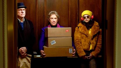Steve Martin, Martin Short y Selena Gomez, en una escena de 'Solo asesinatos en el edificio'.