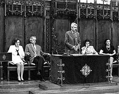 El ex alcalde, Pasqual Maragall, en el pleno en que se aprobó la Carta de Barcelona.
