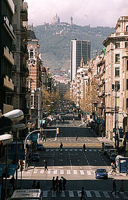 La calle de Balmes de Barcelona  ayer por la mañana.
