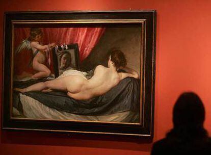 <i>La Venus del espejo</i> fue colgada ayer en las paredes del Museo del Prado.