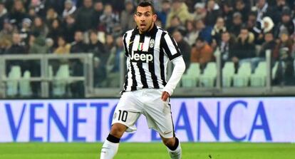 Carlos Tévez en un partido con la Juve