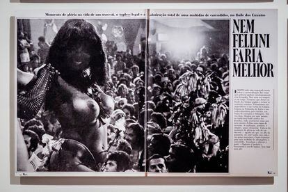 Una de las publicaciones brasileñas incluidas en la exposición sobre Madalena Schwartz para explicar el contexto histórico, cultural y político en el que la fotógrafa alumbró su serie de retratos de travestis y transformistas.