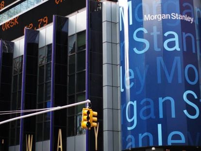 Logotipo de Morgan Stanley en su sede mundial, en Nueva York (EE UU).