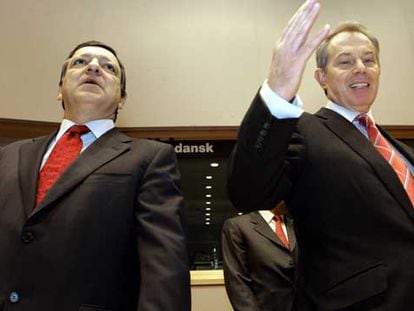 Jose Manuel Durão Barroso y Tony Blair al llegar al Parlamento Europeo para el debate presupuestario.