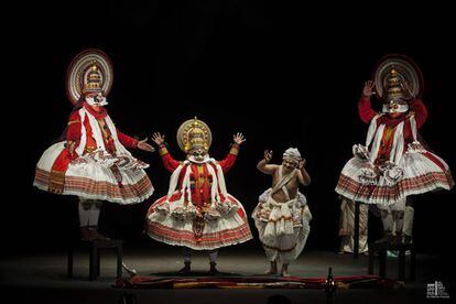 Momento de 'Kijote Kathakali', obra de los dramaturgos Ignacio García y Dr. P. Venugopalan, durante el Festival de Almagro.