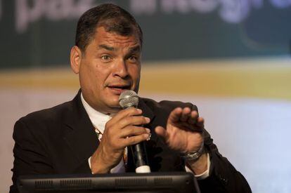 El presidente de Ecuador, Rafael Correa, en un foro de Guatemala.