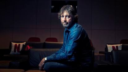 El director Daniel Sánchez Arévalo, en las oficinas de Netflix en Madrid el pasado lunes 5 de septiembre.