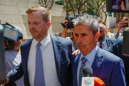 Carlos de Oliveira, mánager de Mar-a-Lago, a su llegada a los juzgados de Miami, el 31 de julio. 