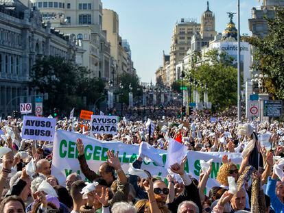 Manifestación en el centro de Madrid, el domingo 17 de noviembre, en defensa de la sanidad pública.