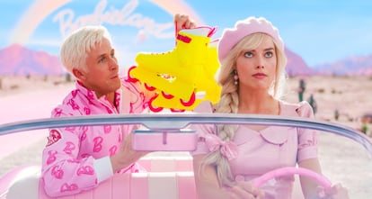 Ryan Gosling y Margot Robbie, en 'Barbie'.