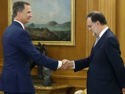 El Rey durante la audiencia a Mariano Rajoy el pasado 28 de julio.