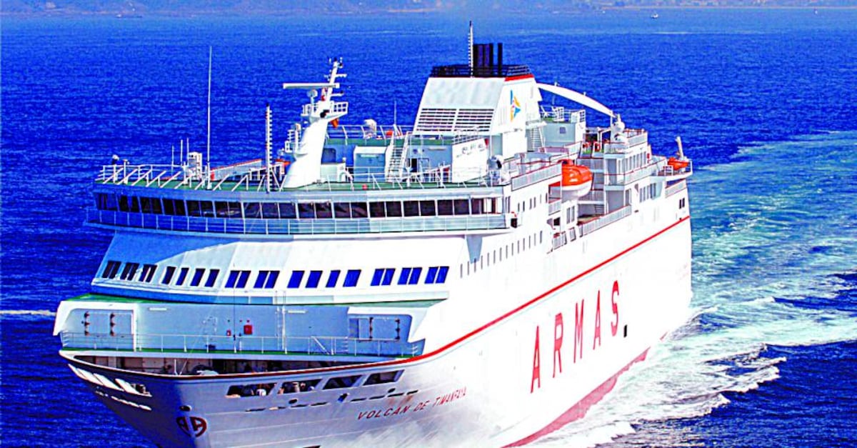 La CNMC expedienta a Naviera Armas por incumplir sus compromisos en la compra de Trasmediterránea | Economía