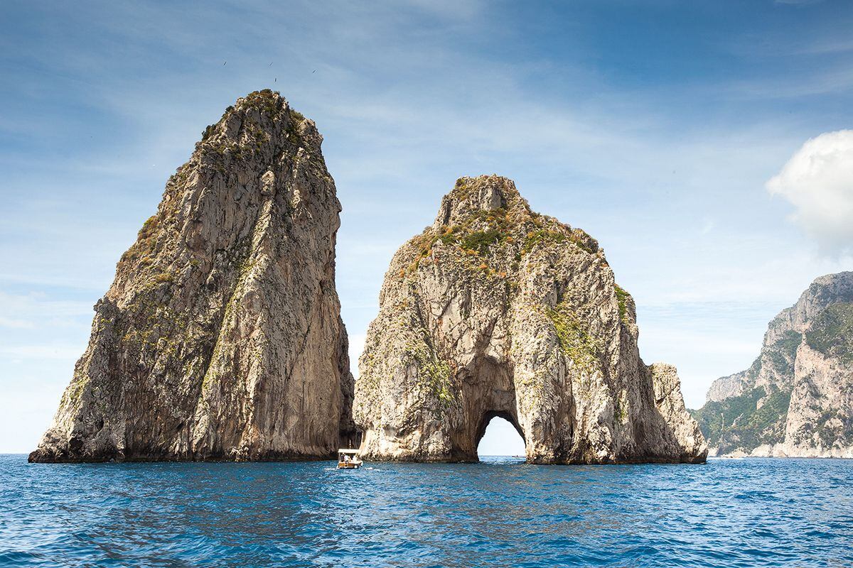 La isla de Capri que sirve de inspiración y escenario para la campaña del nuevo perfume.