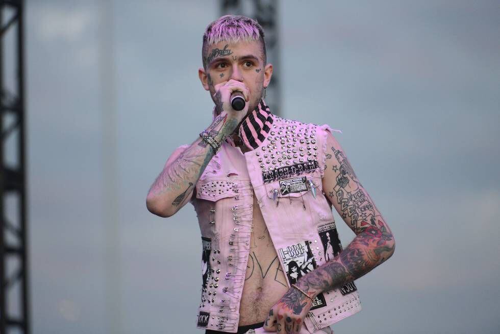 El rapero Lil Peep en California, en 2017.