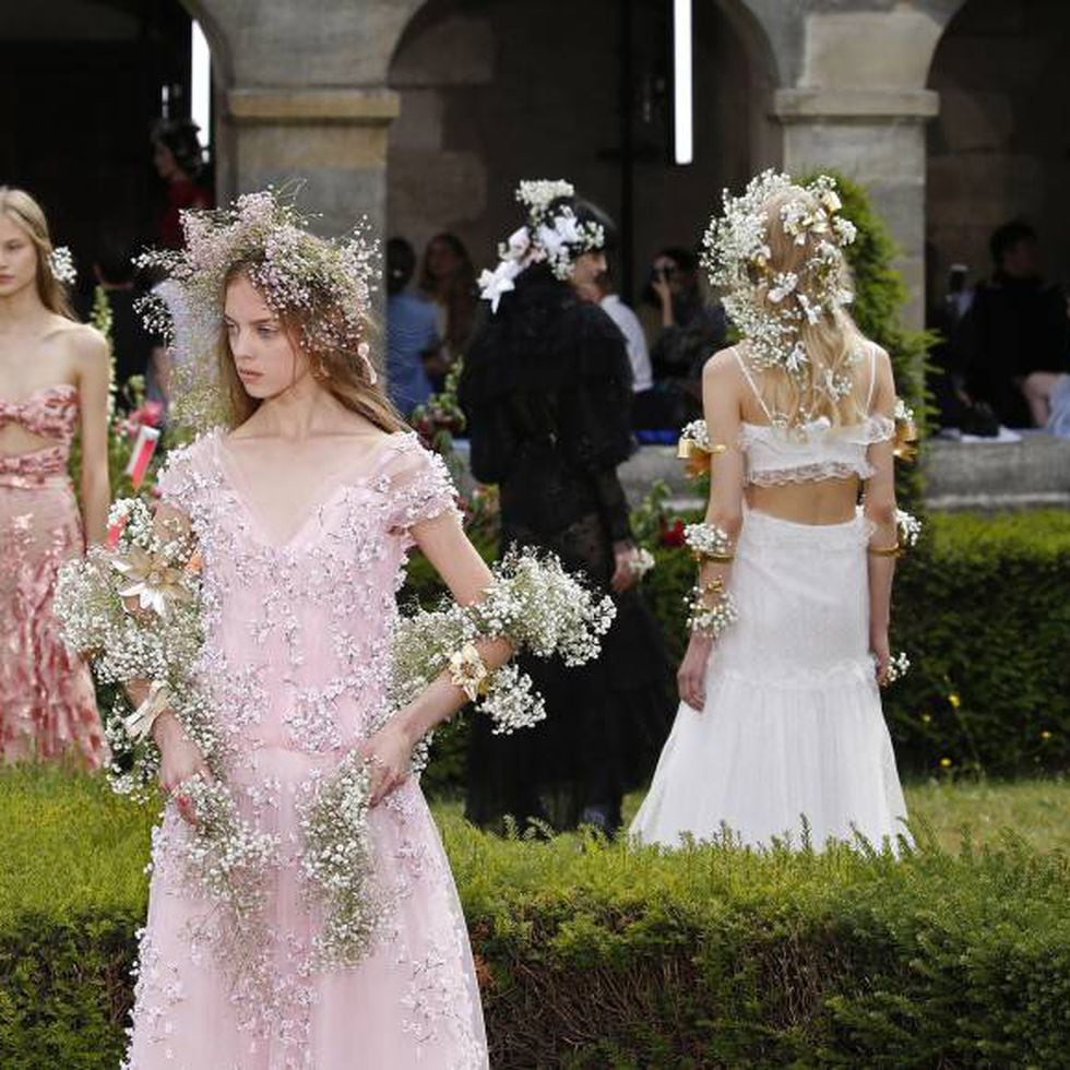 Flores en la ropa y en el jarrón | Estilo | EL PAÍS