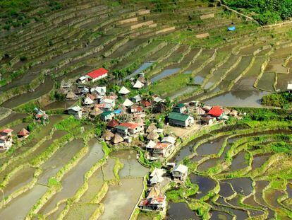 El pueblo de Batad, rodeado de las terrazas de campos de arroz.