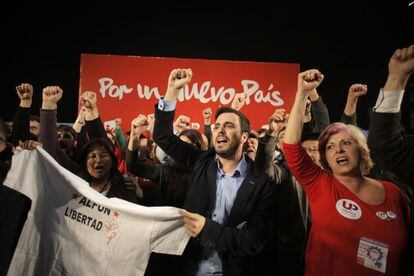 El líder de IU, Alberto Garzón, en el mitin de cierre de campaña en el polideportivo Juan de la Cierva de Getafe.