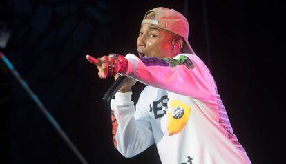 El cantante Pharrell Williams, de N.E.R.D, durante su actuación en el Cruïlla.
