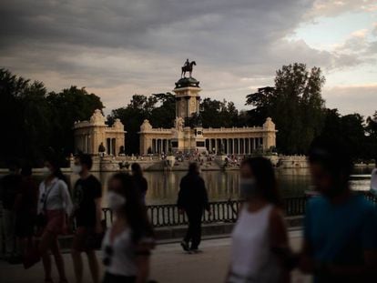 El parque del Retiro el primer día que abrió sus puertas tras alcanzar Madrid la fase 1 de la desescalada.