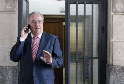 El exconsejero de Empleo, Antonio Fernández, en los juzgados sevillanos.