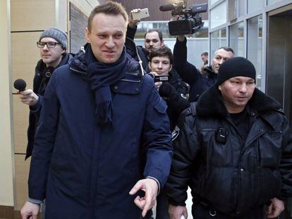 Alex&eacute;i Navalni, a la izquierda, el pasado 31 de enero en Mosc&uacute;. 