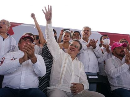 El canciller mexicano, Marcelo Ebrard, este domingo en un acto de la candidata a la gubernatura de Quintana Roo, Mara Lezama.