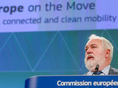 El comisario de Energía y Acción por el Clima, Miguel Arias Cañete, en Bruselas, este jueves.