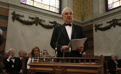 El jurista Santiago Muñoz Machado, durante el acto de ingreso en la RAE, en 2012.