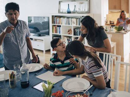 Una familia hispana en Estados Unidos. 