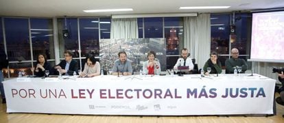Presentaci&oacute;n de Unidos Podemos de su propuesta de reforma electoral.