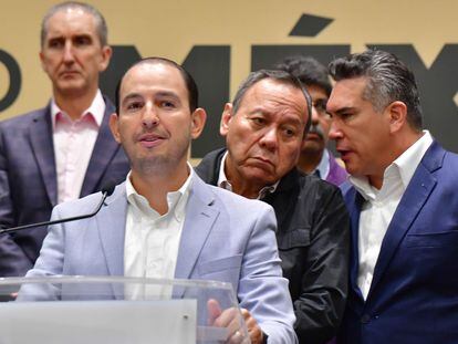 Marko Cortés frente a Jesús Zambrano y Alejandro Moreno, el 8 de agosto en Ciudad de México.