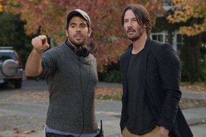 Eli Roth (izquierda) y Keanu Reeves.