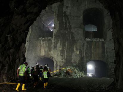 Obras en la central hidroel&eacute;ctrica de Coca Codo Sinclair.