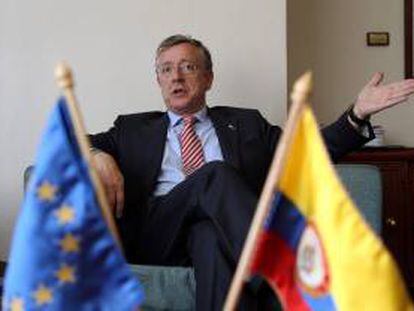 El jefe negociador de la UE del Acuerdo Comercial con Colombia, el portugués Joao Aguiar Machado, habla durante una entrevista con EFE en Bogotá (Colombia).