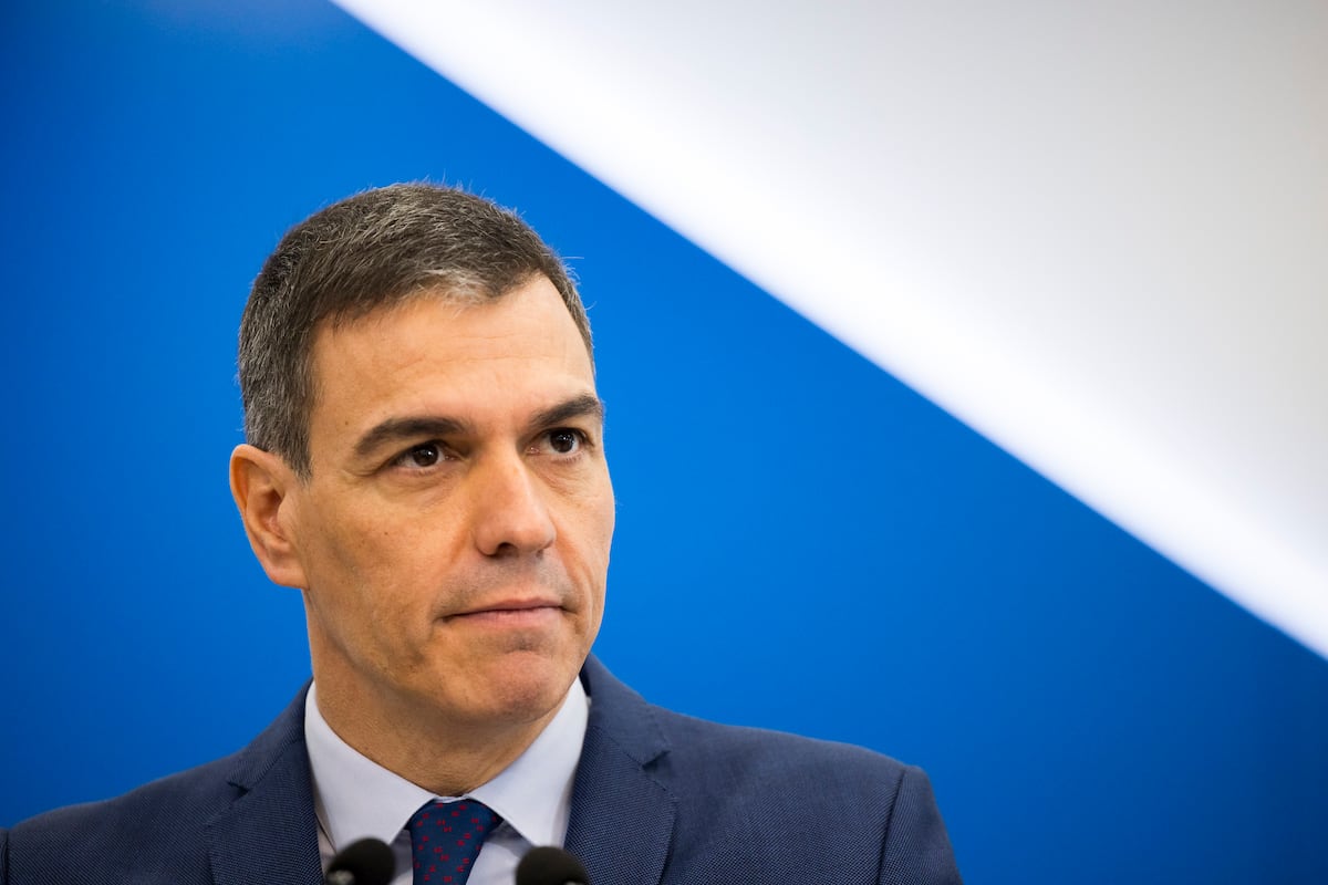 Sánchez anuncia una inversión de 2.400 millones para que el aeropuerto de Barajas pueda acoger a 90 millones de pasajeros | Economía