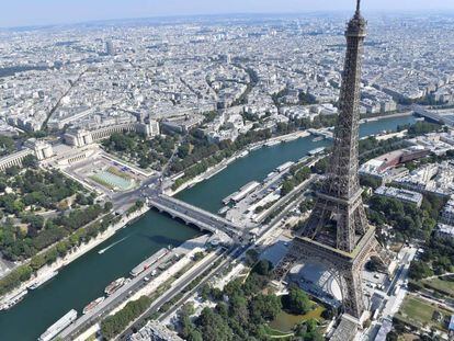 La Torre Eiffel (París) en una fotografía tomada el pasado 14 de julio.