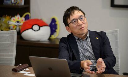 Tsunekazu Ishihara, presidente de The Pokémon Company, durante una entrevista en Tokio.