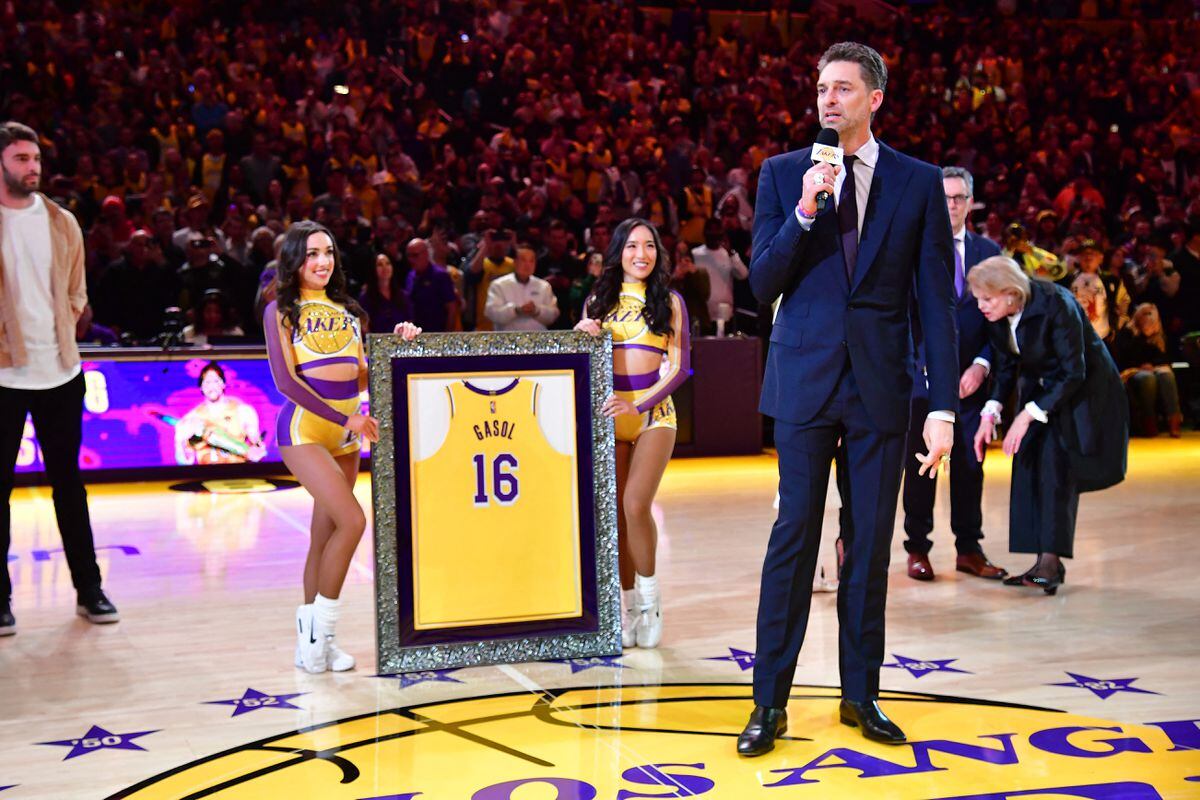 Enviar Sociedad histórico La ceremonia de retirada de la camiseta de Pau Gasol, en imágenes | Fotos |  Deportes | EL PAÍS