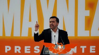 Jorge Álvarez Máynez tras registrarse como candidato ante el INE.