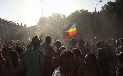Alrededores de Cibeles, en Madrid, durante la celebración del Orgullo 2015.