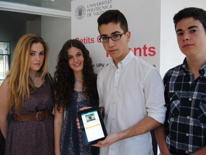 Alumnos del Colegio La Purísima han desarrollado una aplicación de 'smartphone' específica para agricultores y ganaderos.