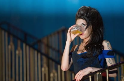 Amy Winehouse, bisexual y efímera