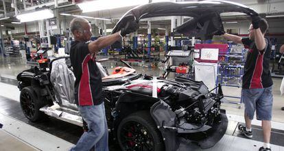 Un Dodge Viper en la cadena de montaje de Fiat Chrysler en Detroit (Michigan, EE UU).