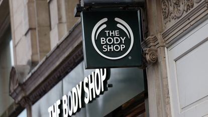 Tienda The Body Shop en la calle londinense de Oxford Street, Reino Unido.